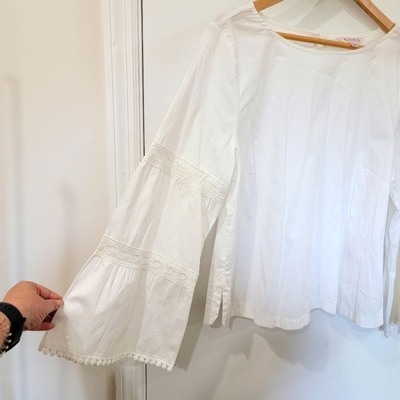 Nannette Lepore White Peasant Top Eyelette Lace Bell Sleeves Size Large - Picture 12 of 16